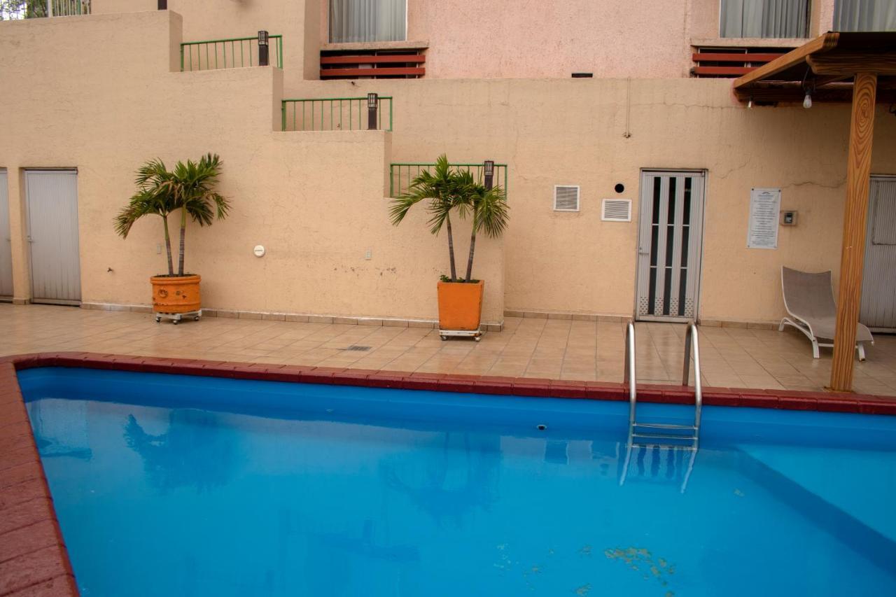 Hotel Santa Irene グアダラハラ エクステリア 写真