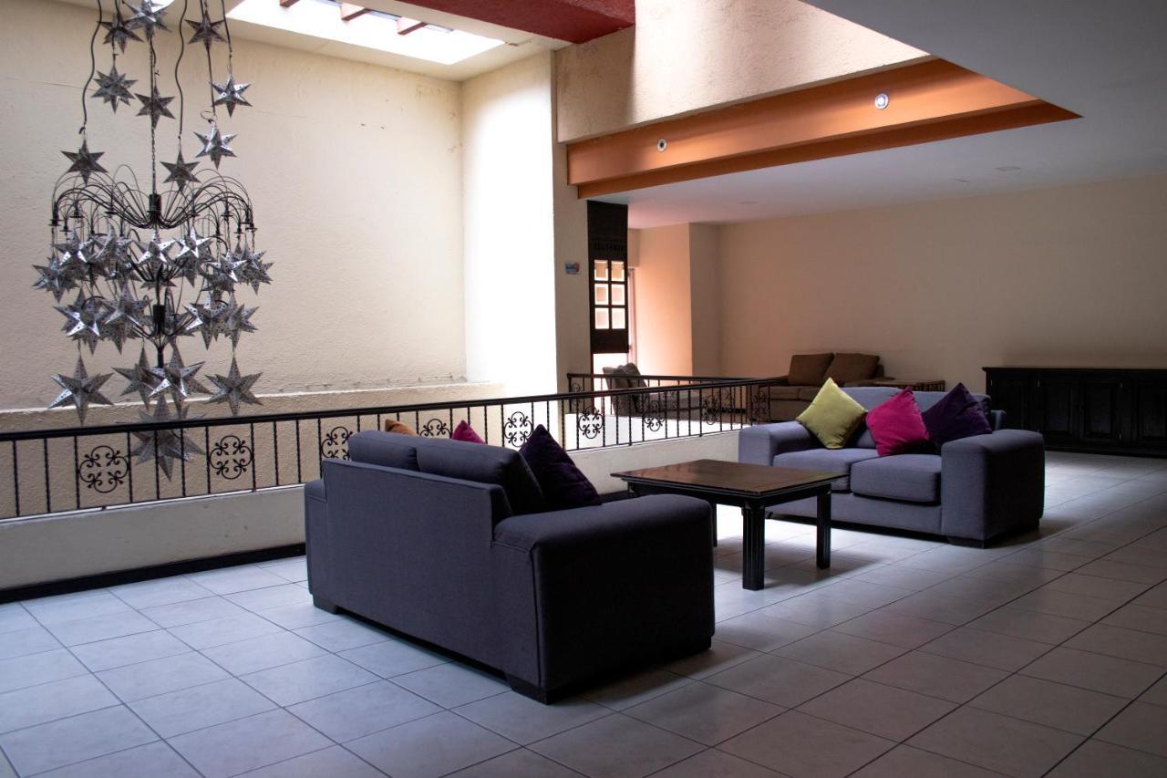 Hotel Santa Irene グアダラハラ エクステリア 写真