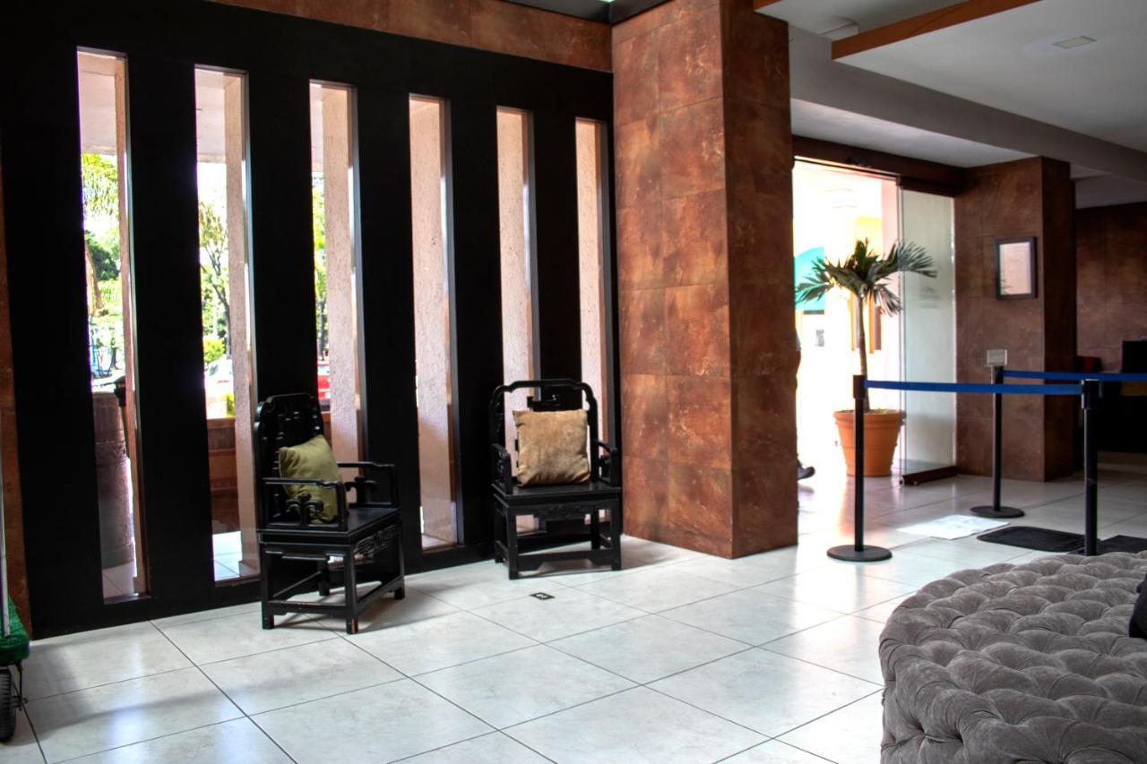 Hotel Santa Irene グアダラハラ エクステリア 写真