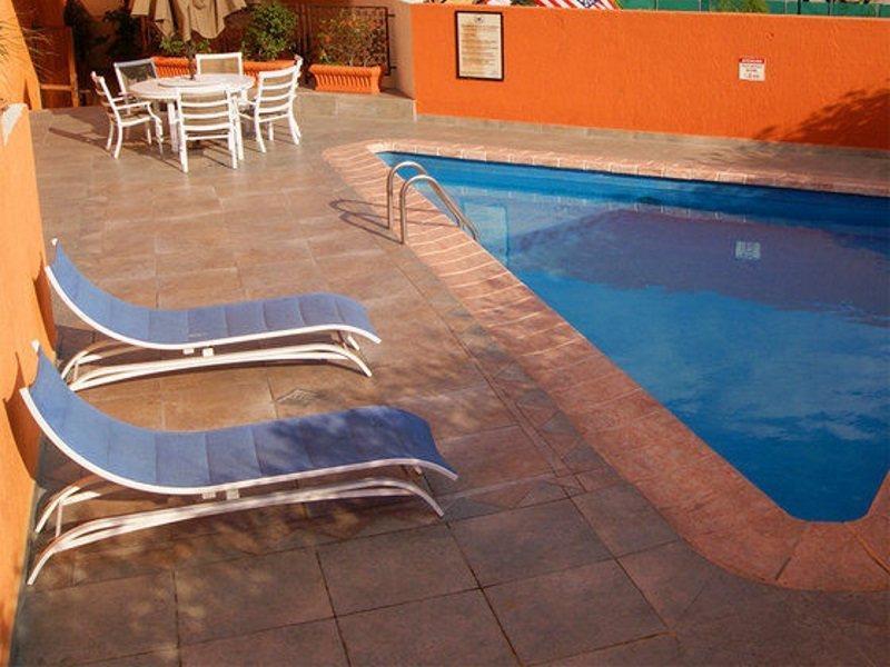 Hotel Santa Irene グアダラハラ エクステリア 写真